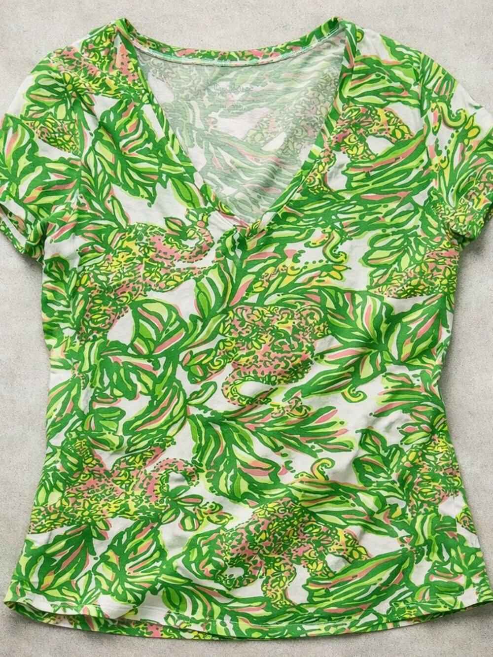 Lilly Pulitzer Green and Pink Leaf Tropical Foral Print Short Sleeve Top